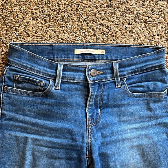 00 Levi Skinny Jeans - Picture 2 of 5